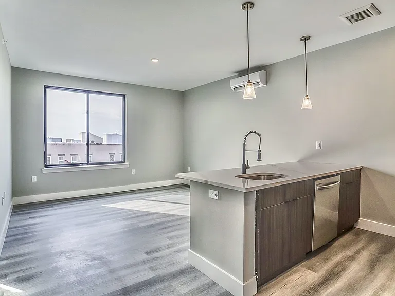 3516 John F Kennedy Blvd #505 — Photo 3
