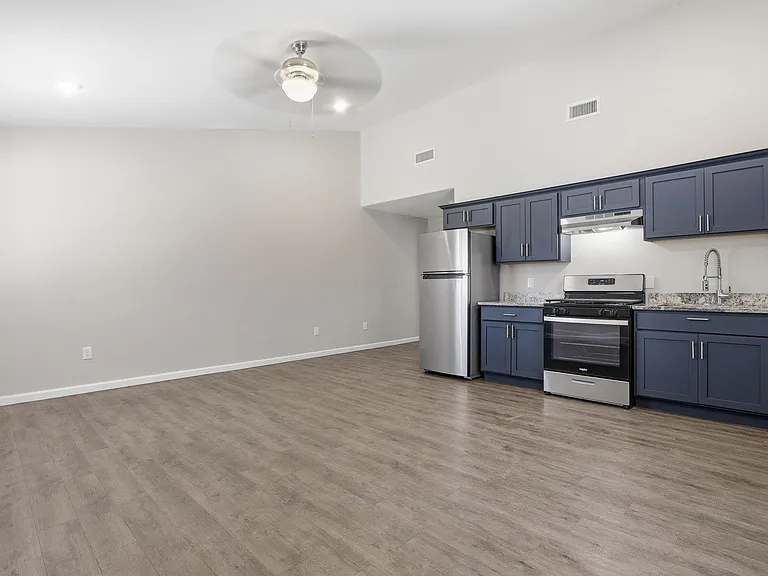 8761 Lawson St #4 — Photo 2