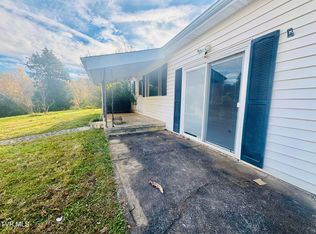 550 Toll Branch Rd, Johnson City, TN 37601