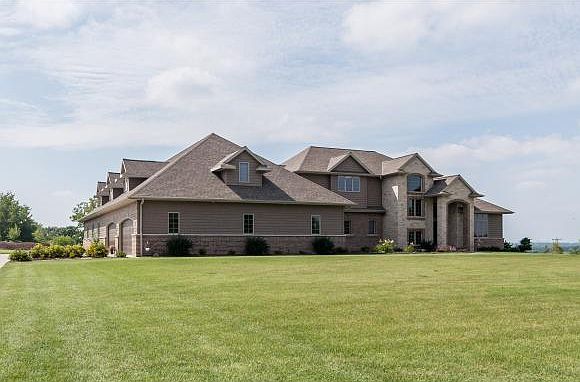 1st image of 2140 Trellis Dr