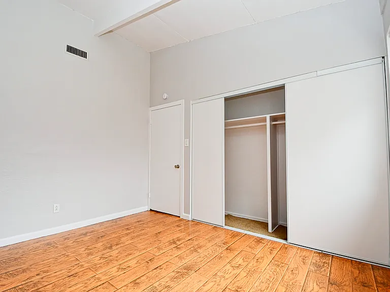 12203 Green Mountain St — Photo 8