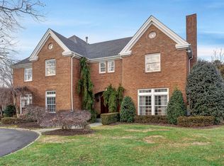 15 Bruns Rd, Allenhurst, NJ 07711