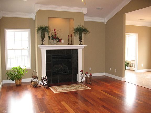 4th image of 7547 Napa Valley Way #48