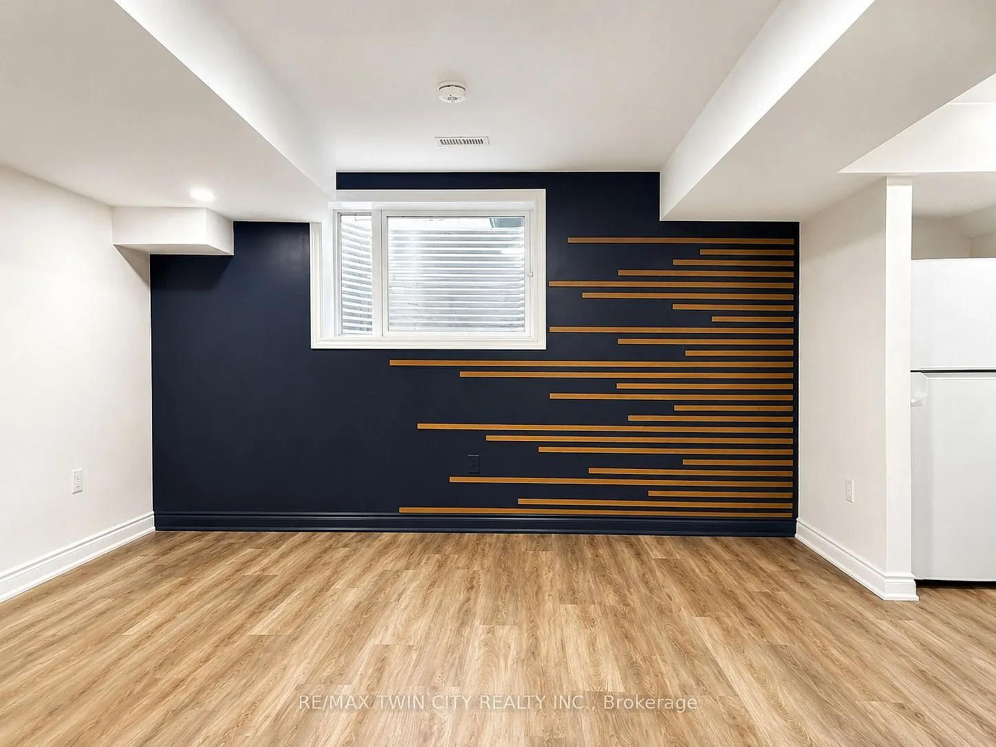 2 bed, $1,650 — Photo 3