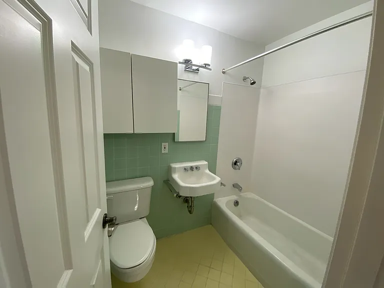 3938 Whitman Ave N #102 — Photo 7