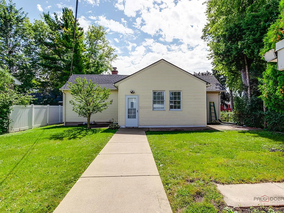 47 Prairie Ave #REARHOUSE