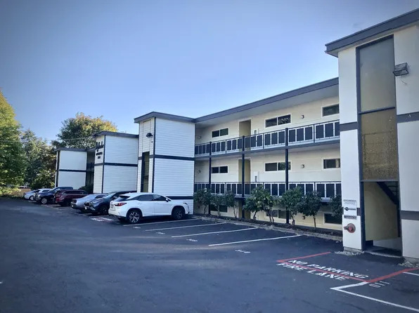 335 Vuemont Pl NE APT 3, Renton, WA 98056