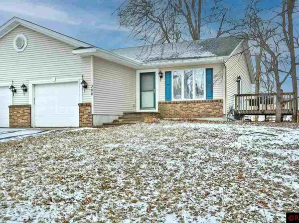 300 18th Ave NE, Waseca, MN 56093