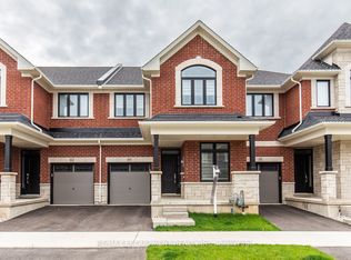 60 Skinner Rd, Hamilton, ON L8B1X1