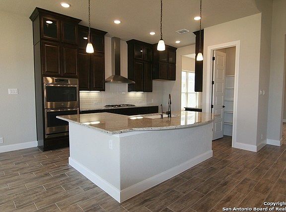 4th image of 1380 Settlement Way
