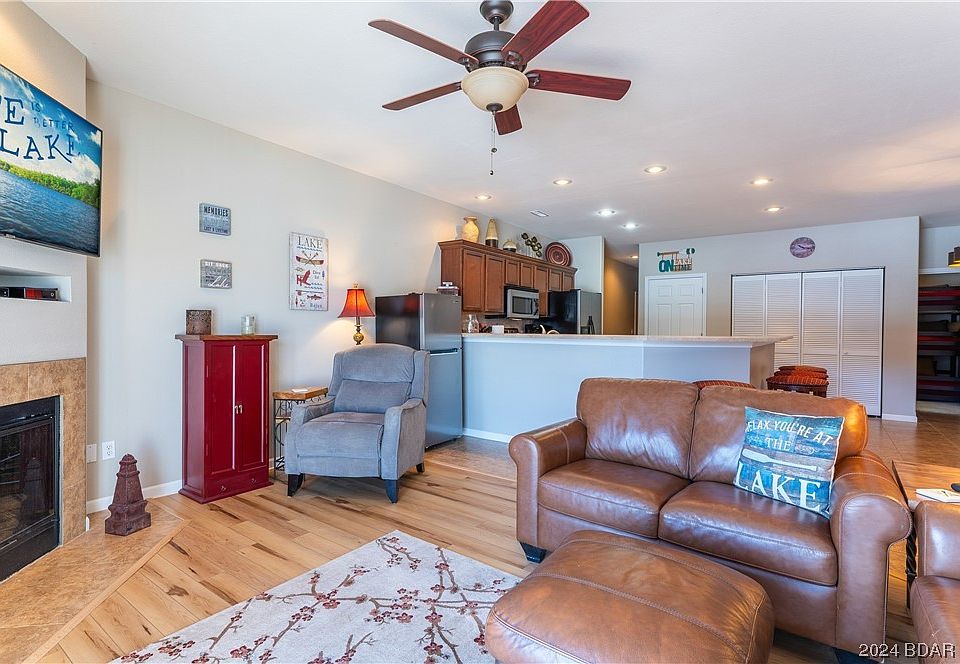 1st image of 166 Oak Harbor Dr #3A