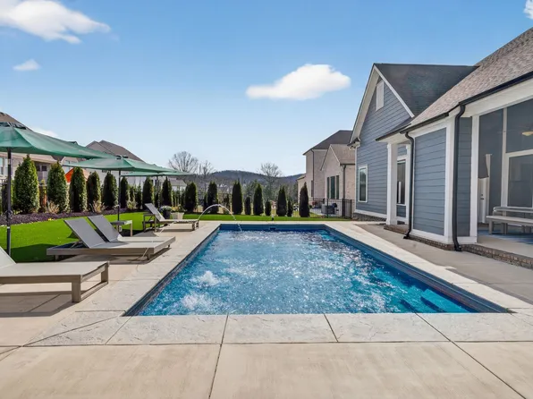 1121 Angela Ann Ct, Nolensville, TN 37135