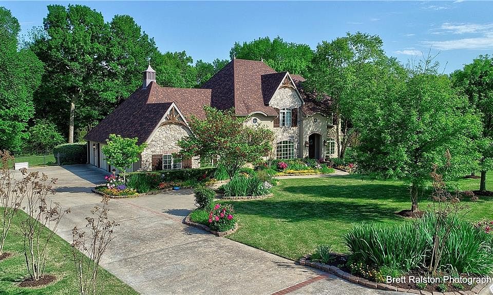 1st image of 1325 Lafite Ln