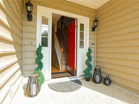 5th image of 5724 Rolling Creek Pl