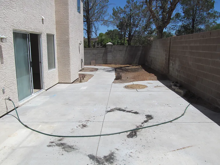 8701 Crescent Ridge Ln — Photo 32