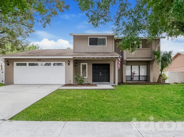 1422 Mistyglen Ln, Brandon, FL 33510