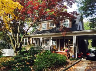 201 Park Ave, Leonia, NJ 07605