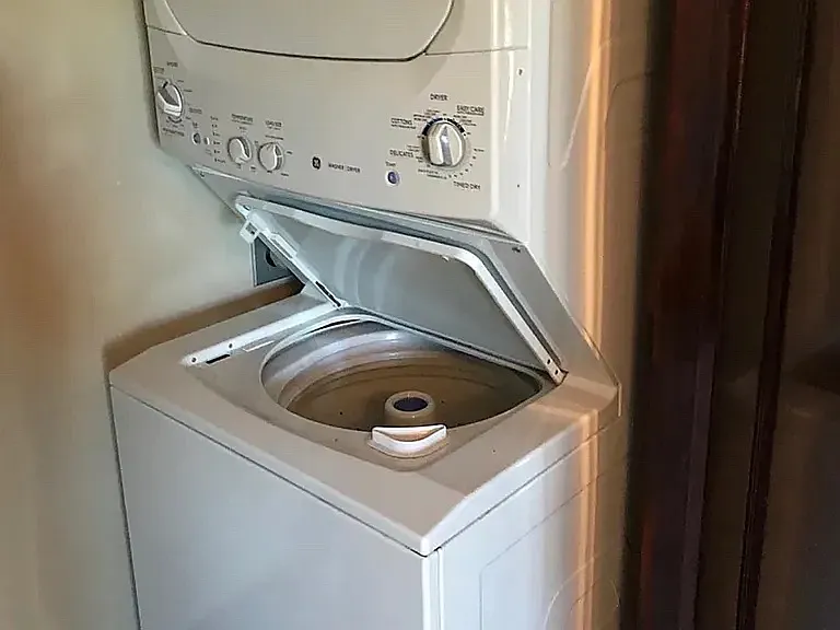 1 bed, 745 sqft, $750 — Photo 1