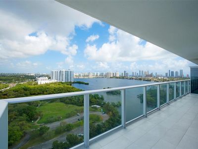 16385 Biscayne Blvd UNIT 2101, North Miami Beach, FL, 33160