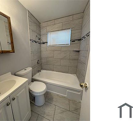 3rd image of 707 Shepley Dr