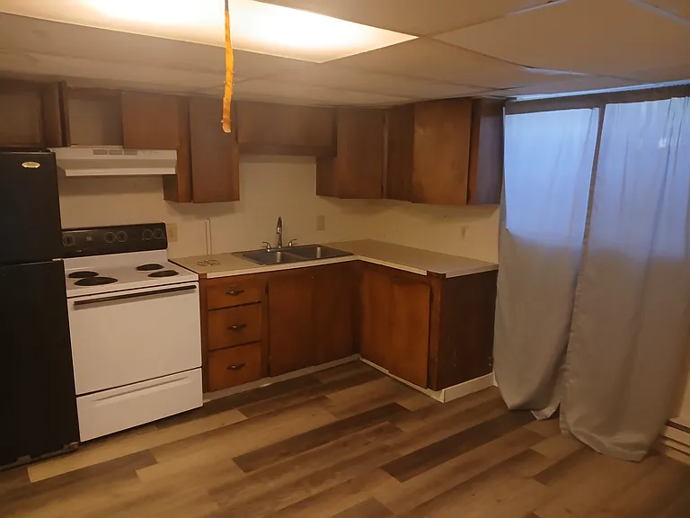 350 S Wagon Wheel Dr #C — Photo 5