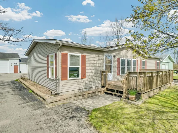 11789 W Shore Dr, Houghton Lake, MI 48629