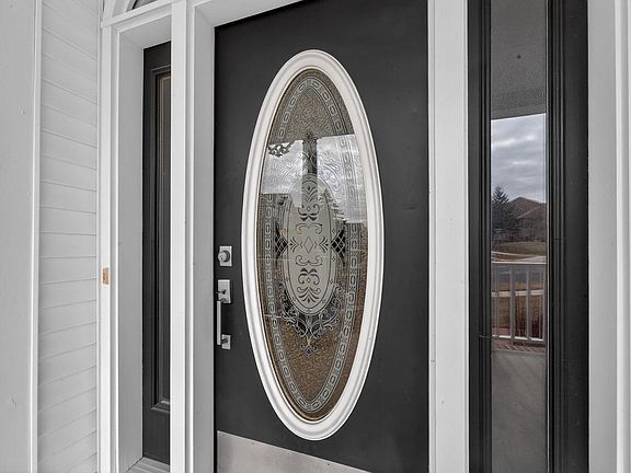 4th image of 1614 Blue Ridge Trail