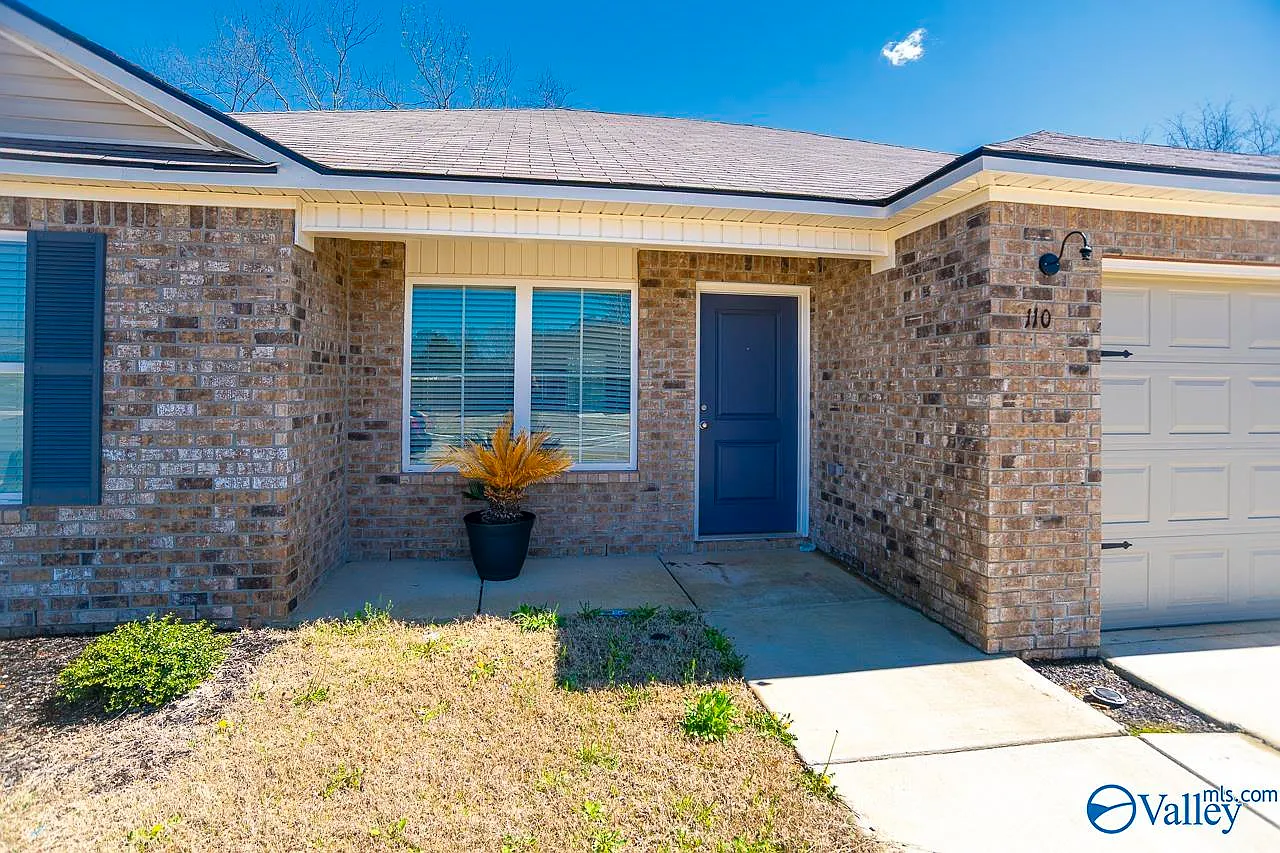 3 bed, 2.0 bath, 1143 sqft, $1,707 — Photo 4