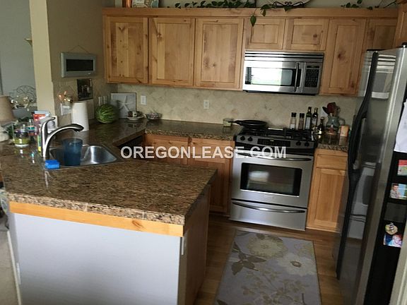 4th image of 2496 Belle Terra Dr