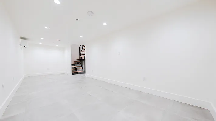 Rented by Nooklyn NYC LLC | media 14