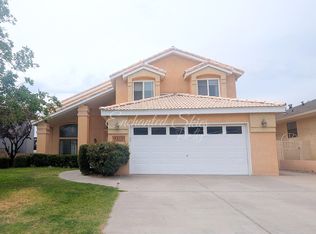 9517 Giddings Ave NE, Albuquerque, NM 87109