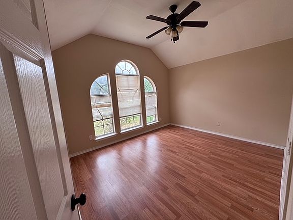 3rd image of 5329 Warm Springs Trl