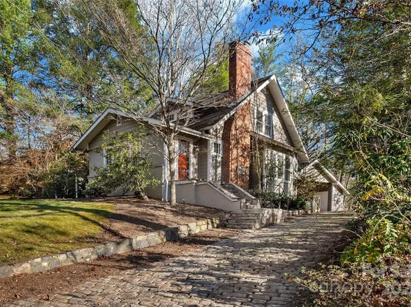 309 Laurel Circle Dr, Black Mountain, NC 28711