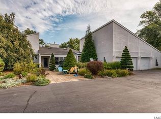 808 Coal Bank Rd, Saint Louis, MO 63138