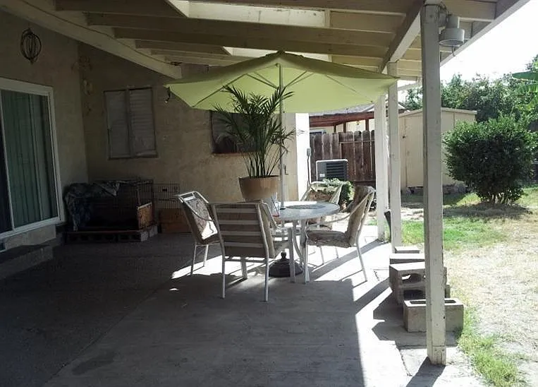 8209 Manhattan Dr — Photo 13