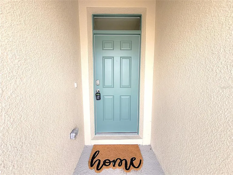 420 Noble Ave — Photo 4