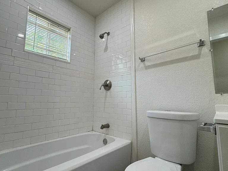 1108 E Maddox Ave — Photo 21