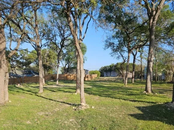 2022 Blueridge Dr, Canyon Lake, TX 78133