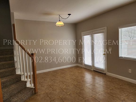 3rd image of 9165 Goose Lake Way Unit 102