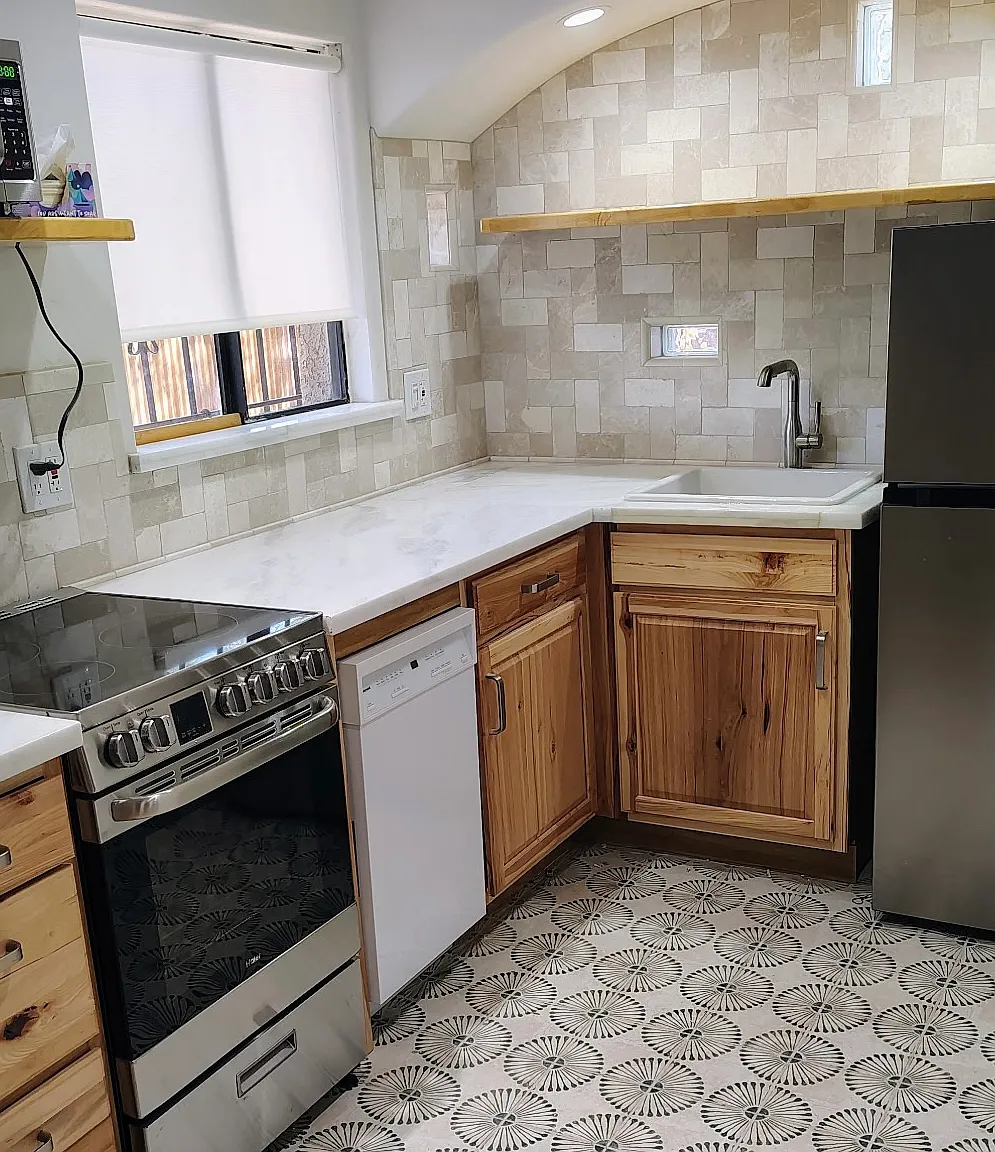 1 bed, 400 sqft, $1,000 — Photo 1