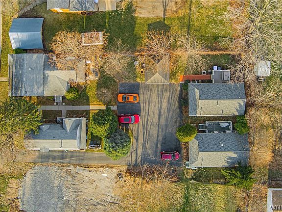 3rd image of 5782-5788 W Main St