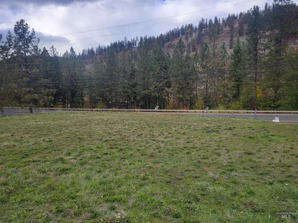 Grand Ave, Orofino, ID 83544