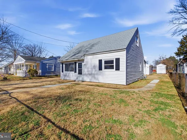 188 Holden Dr, Manassas Park, VA 20111