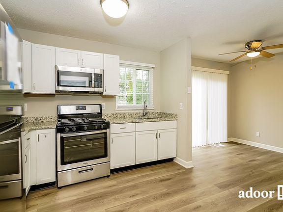 2nd image of 10165 Park Stream Dr