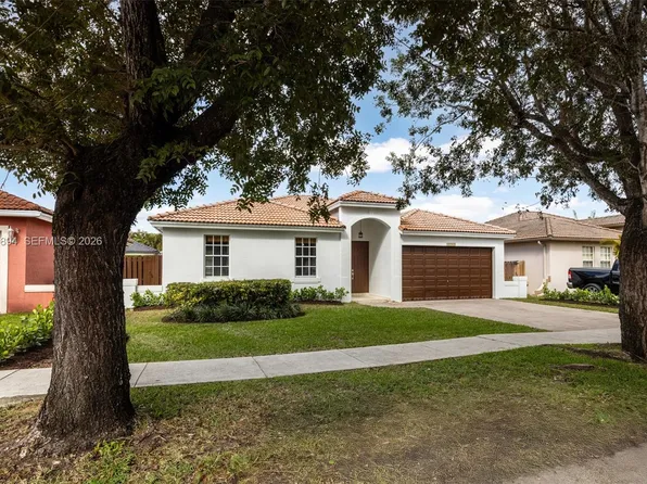 15963 SW 99th Ln, Miami, FL 33196