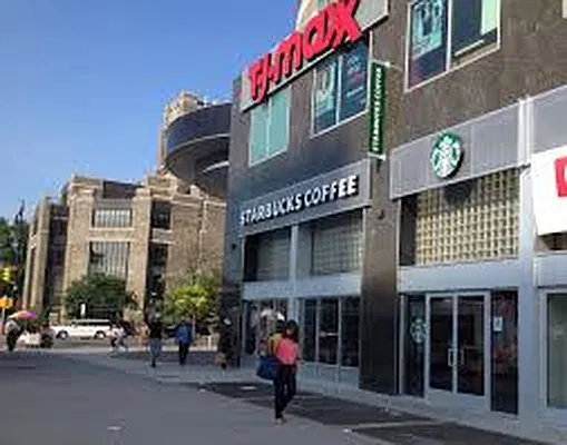 Rented by Voro, LLC | media 20