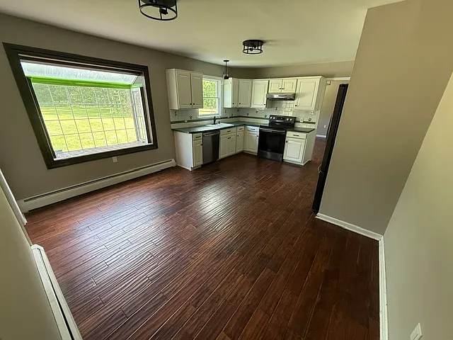 5555 Bittersweet Ln — Photo 9