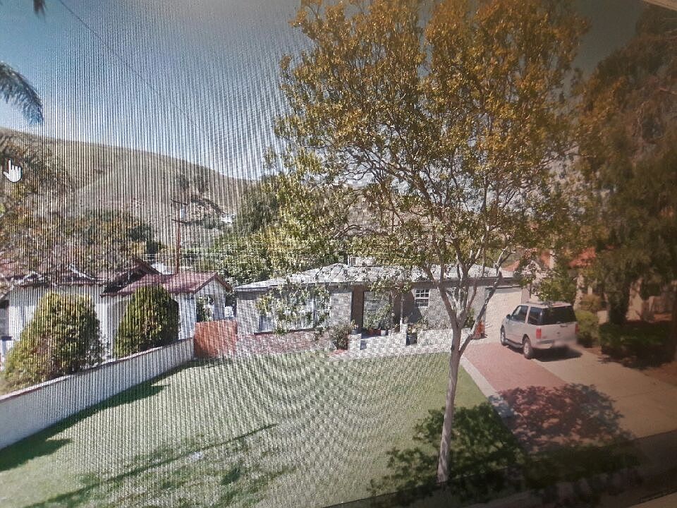 1st image of 930 W Marshall Blvd