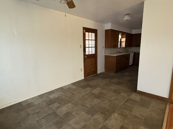 1501 E Everglade Ave