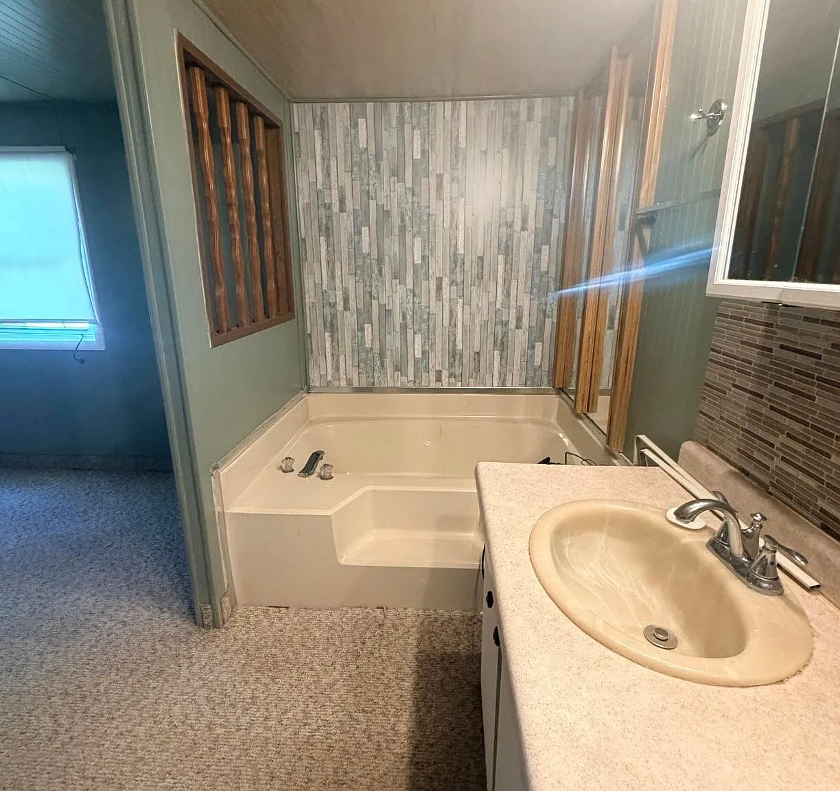 2 bed, 2.0 bath, $550 — Photo 1